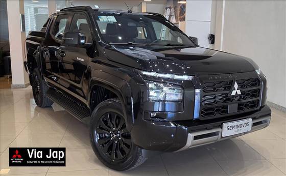 MITSUBISHI TRITON 2.4 BITURBO DIESEL CD KATANA 4X4 AUTOMÁTICO MITSUBISHI TRITON 2.4 BITURBO DIESEL CD KATANA 4X4 AUTOMÁTICO